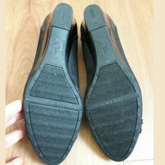 Life Stride Juliana Flex Soles Black Slip On Wedge - Picture 7 of 8